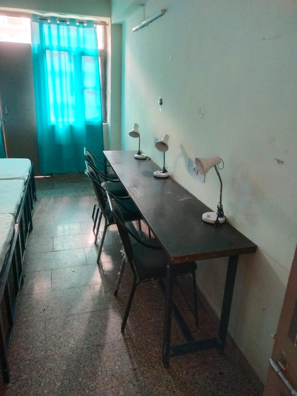 Abuzz Oxfordcaps Chanakya Hostel Solan Ngoại thất bức ảnh